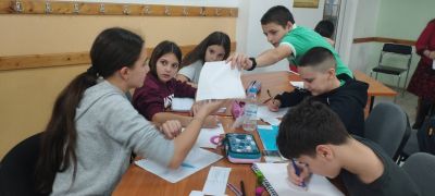 Иновативен урок в 6. „А“ клас разкри „Тайната история на вълшебните сладки“ 4