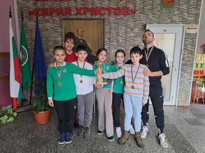 Ум и стратегия: Нашите шахматисти са шампиони в Ученическите игри! 2