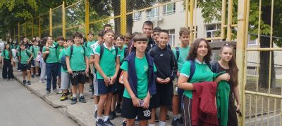 Екоклуб „Посланици на природата“ към ОУ „Кирил Христов“ отбеляза Европейската седмица на мобилността с „пешеходен автобус“ 2